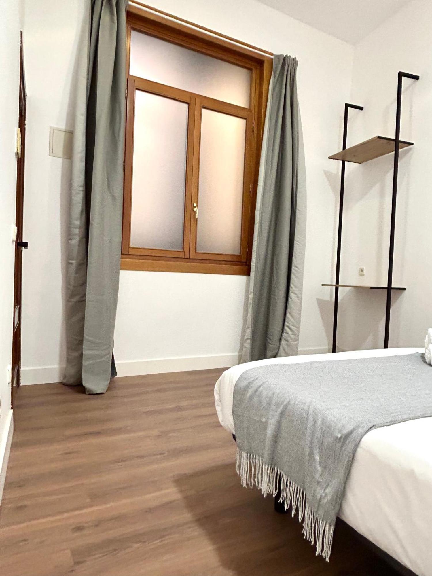 H21 Rooms Madrid Kültér fotó